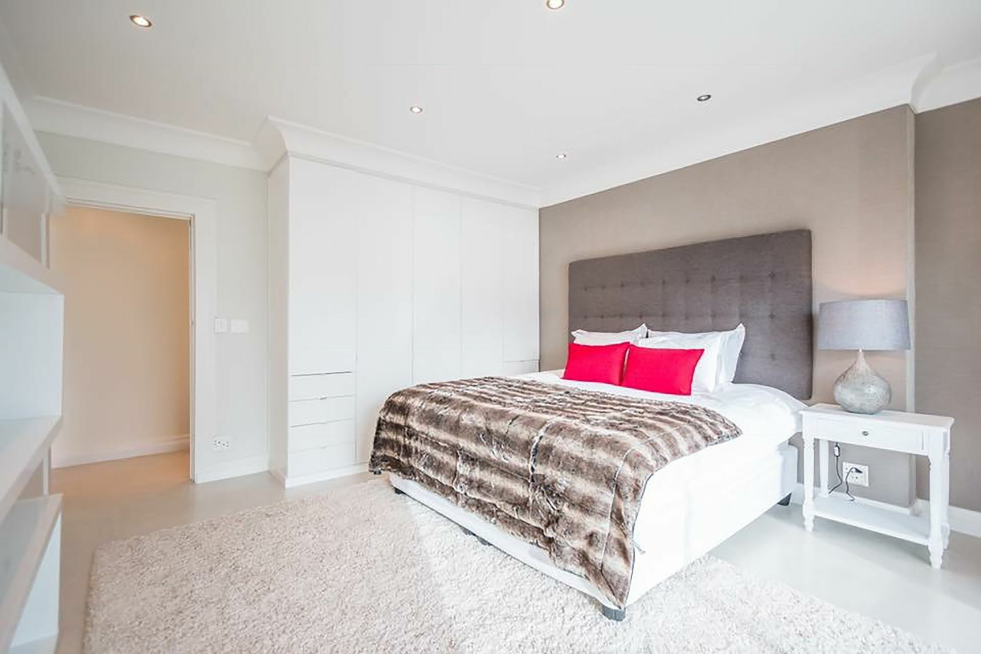 2 On Medburn Apartment Cape Town Bagian luar foto